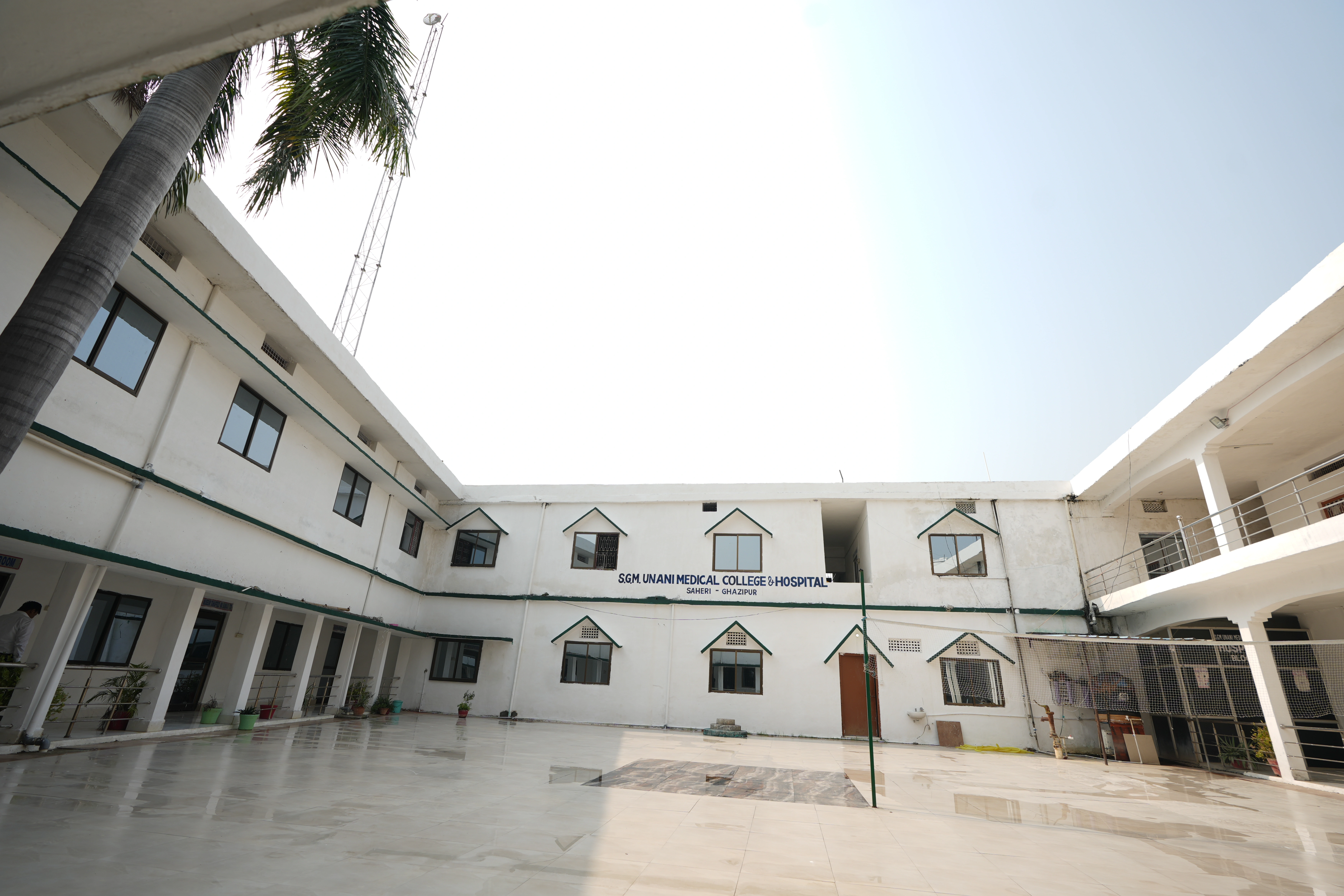 SGM Unani Medical College campus facilities